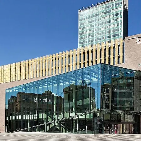 Rive Gauche L Centre - Gare - Aeroport 샤를루아